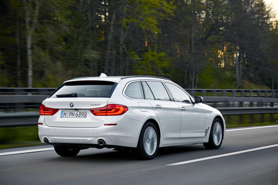  BMW 520d Touring Luxury Line 2017 года  (WW) (фото 36 из 40)